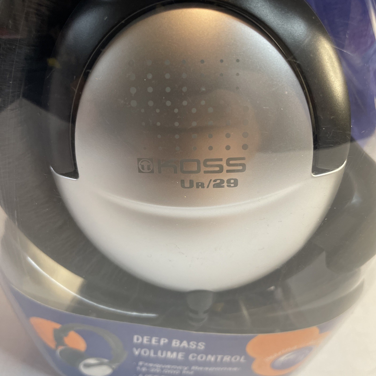 Koss UR-29 Headphones **NEW IN PACKAGING**