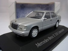 Super valuableMercedes-Benz E320 Brilliant Silver 1/43 [W124 Mercedes-Benz