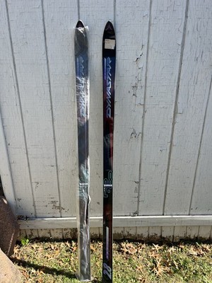 Dynastar Carbon  progressive flex 2.8- 170 skies- New Old Stock