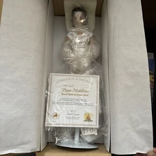 Ashton Drake Galleries “ Pippa Middleton Royal Maid Of Honor Doll” Brand New 