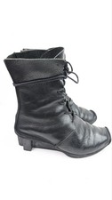 Trippen  exposed seam lace up cowhide boots in  black size EU38/US7