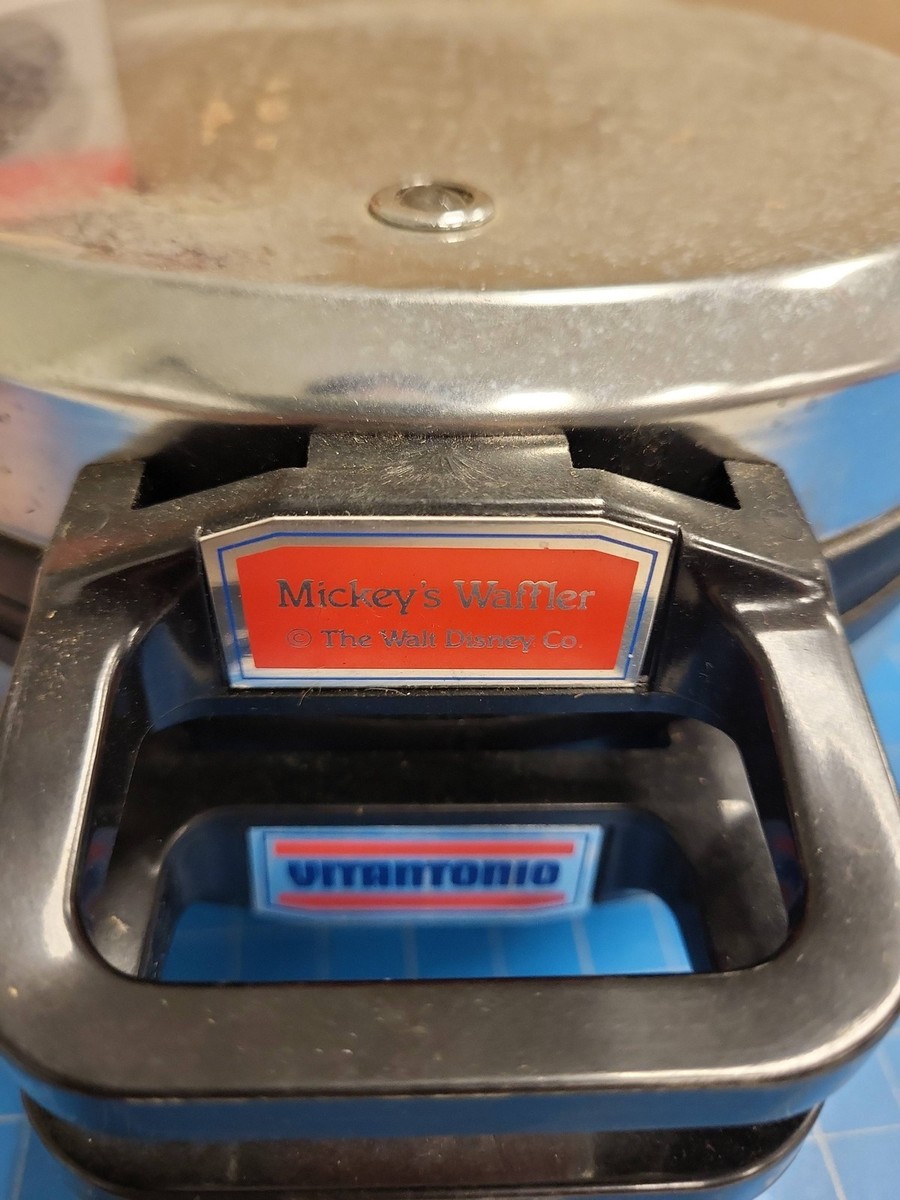 Vintage Vitantonio 950 Mickey's Waffler Mickey Mouse Waffle Maker