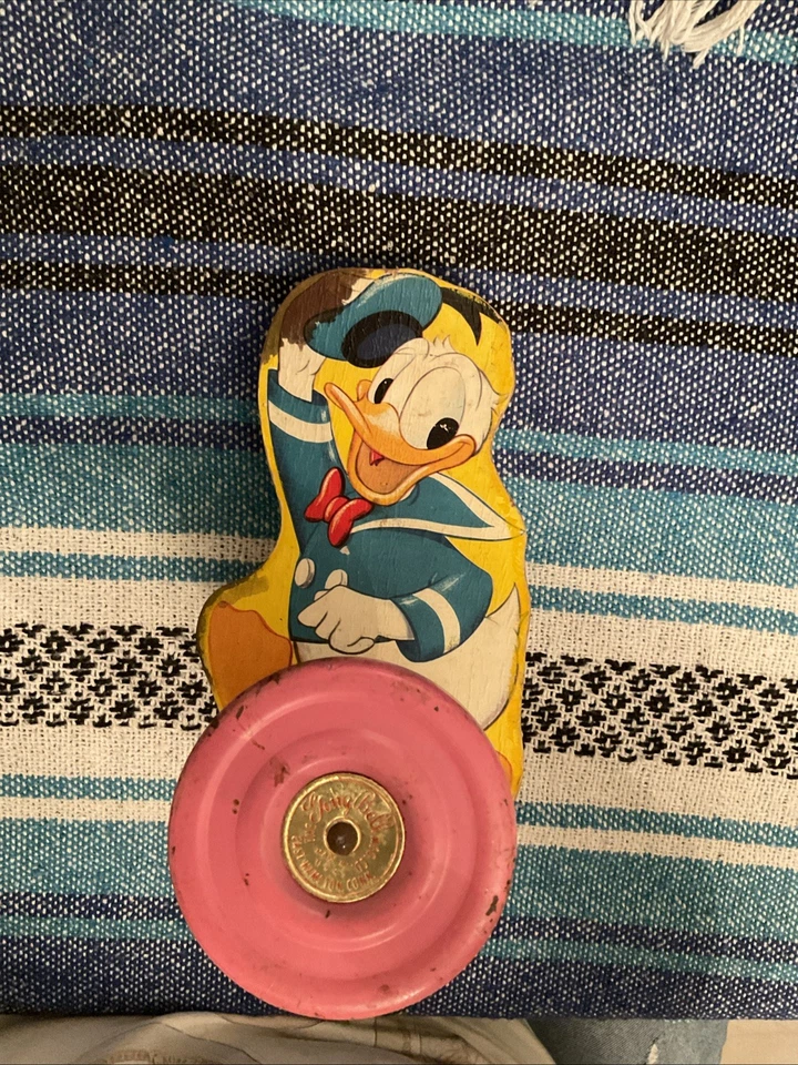 Vintage Donald Duck Club Gong Bell Mfg Wooden Push Pull Toy, No Handle - Image 2 of 4
