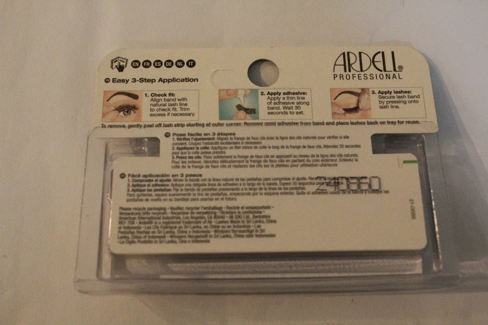 GUIÑOS FLASH PESTAÑAS FIESTA SALVAJE PESTAÑAS DIVA CON BRILLO PLATEADO Foto 2 de 2