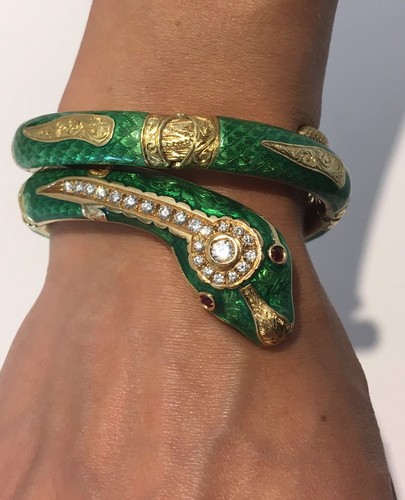 Vintage French Enamel Serpent Snake 18K Yellow Gold Diamond Ruby Bracelet - Picture 9 of 13
