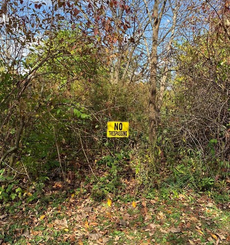 Yellow "NO TRESPASSING" 10" x 7" Warning Signs, 2 Sign Set, Heavyweight Aluminum - Picture 7 of 11