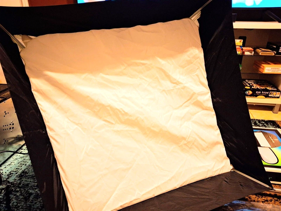 Softbox Kit Westcott Apollo 28-Inch - Includes Monopod, Arm & L-1000 Back Stand - Image 3 of 4