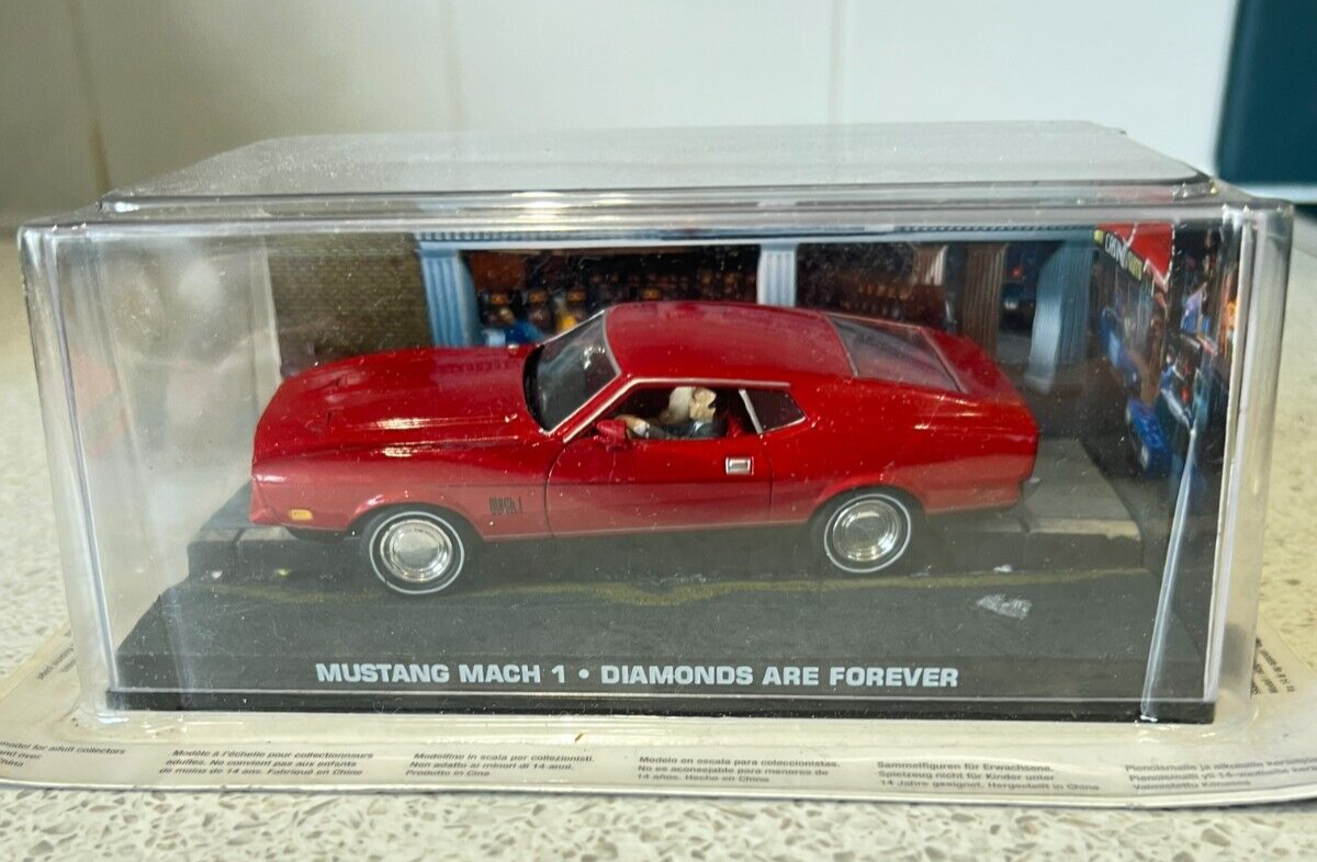 Fabbri James Bond Ford Mustang Mach 1 diamonds Are Forever Diecast  1/43 Scale