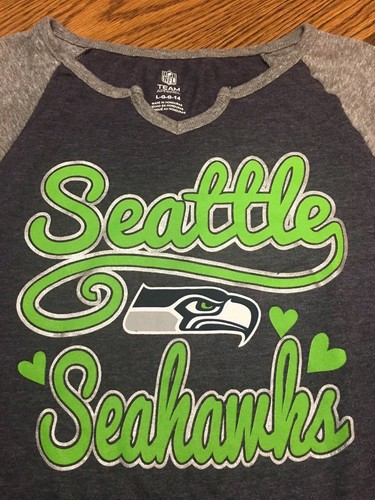 Seattle Seahawks NFL Youth Girls' Long-Sleeve Graphic T-Shirt Small (7/8) - NWT - Picture 2 of 4