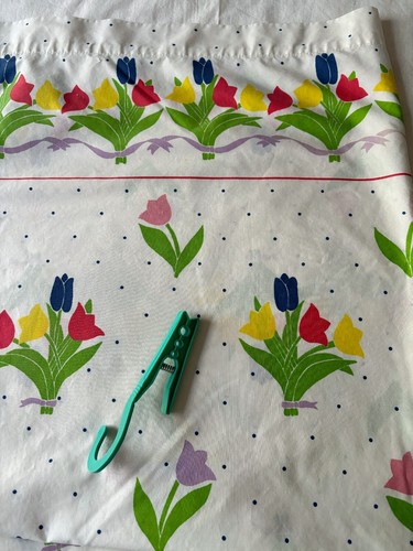 Vintage 1970's Cannon Twin Flat Sheet Bouquet of Tulips Red Yellow Purple Green - Picture 14 of 16