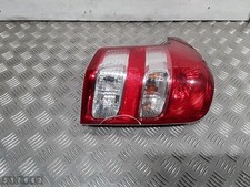 Feu arrière Mitsubishi L200