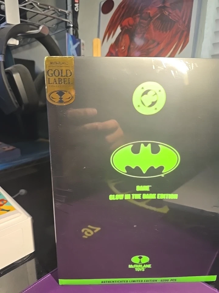 MCFARLANE DC MULTIVERSE BANE GLOW IN THE DARK EDICIÓN ETIQUETA DORADA EXCLUSIVA 2025. Foto 4 de 4