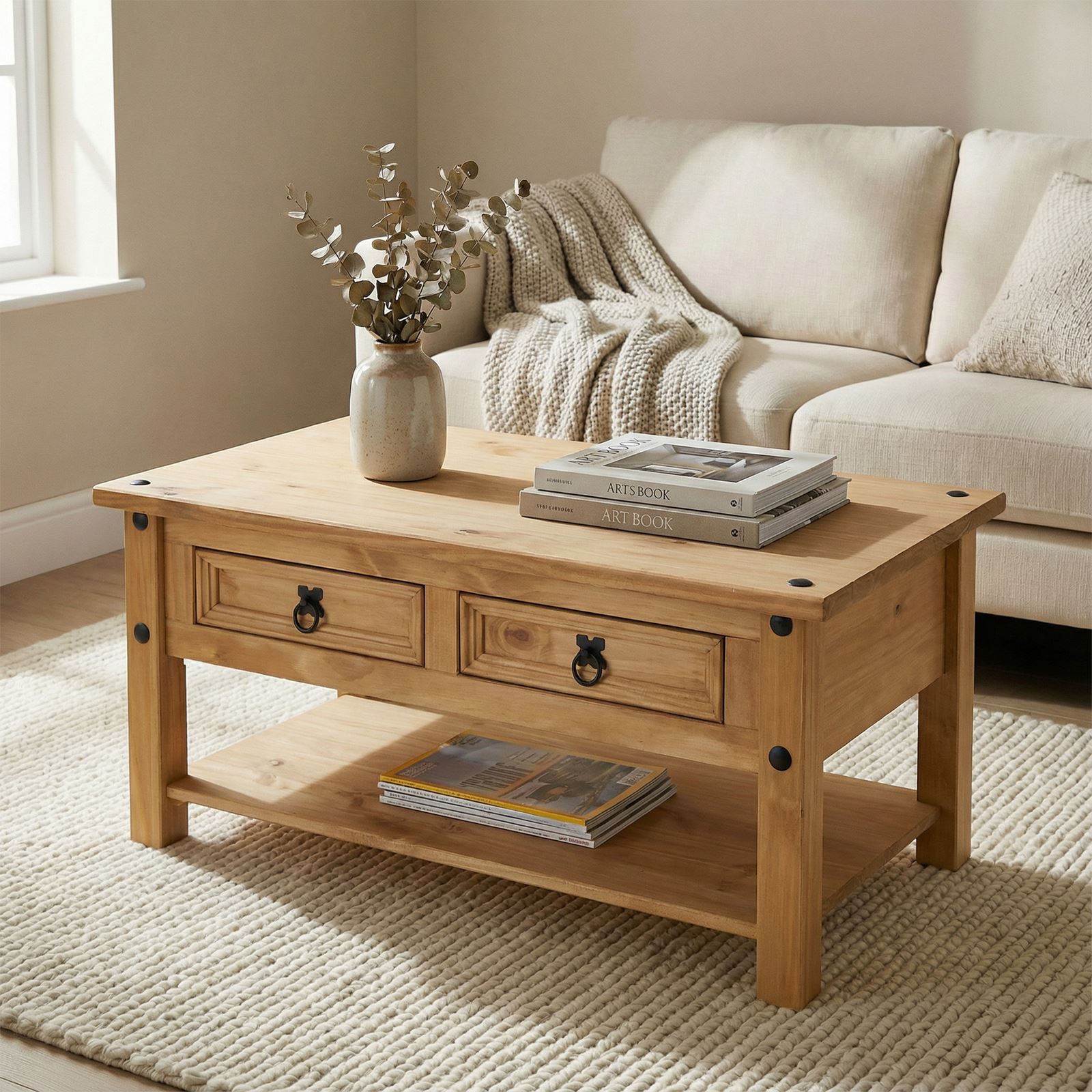 Table basse rectangulaire en bois cire pour un salon convivial style mexicain a tiroirs - 2