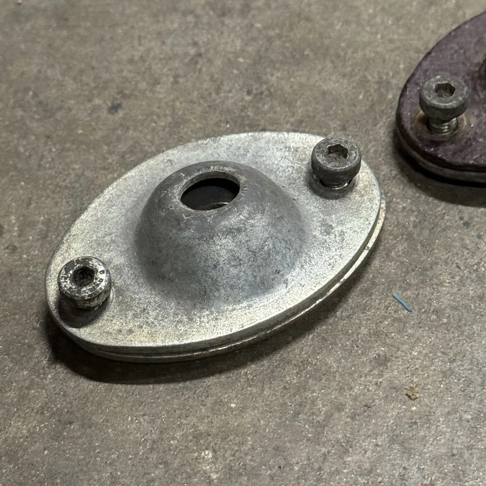 Porsche 911 Fog lamp Mounting Bracket Base pair 1974-1983 911SC S LIGHT - Image 2 of 4