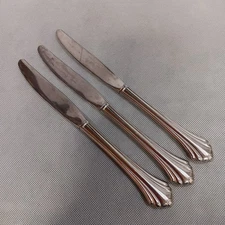 Oneida Bancroft Dinner Knife Knives 3 Stainless Steel 9"