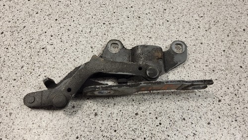 BMW E90 320d, Scharnier Frontklappe rechts, 41617210678