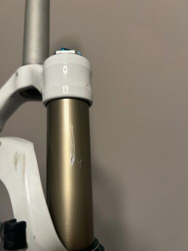 FOX 32RL 80mm 26" 1 1/8 Threadless DSC QR 9mm White - Picture 17 of 20