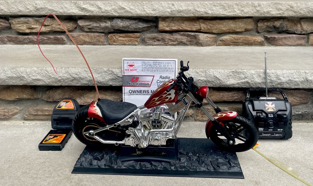 WEST COAST CHOPPERS 1:10スケール バイクモデル Jesse James West Coast Choppers Cherry CFL Diecast Chopper