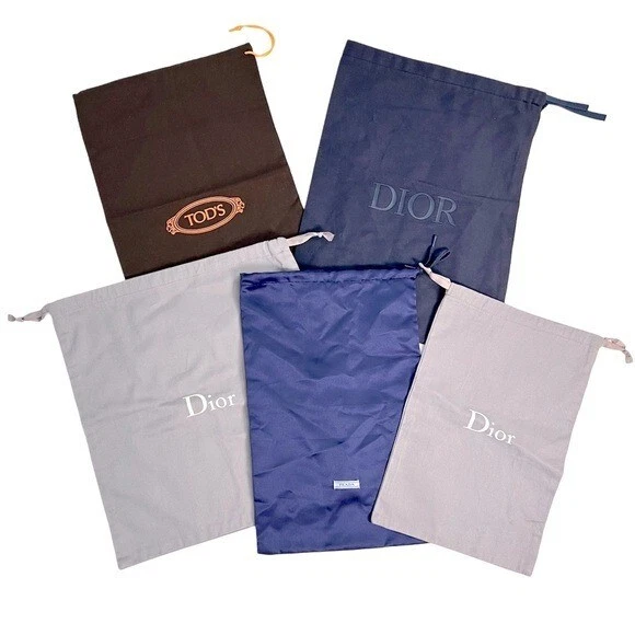 Lot de 5 sacs à poussière divers Dior Tods Prada