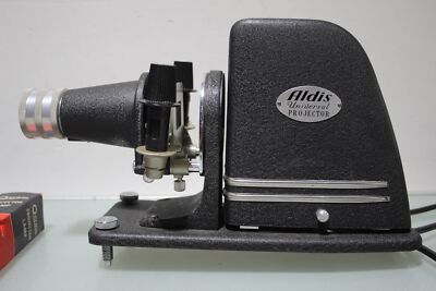 Vintage Aldis Universal Slide Projector