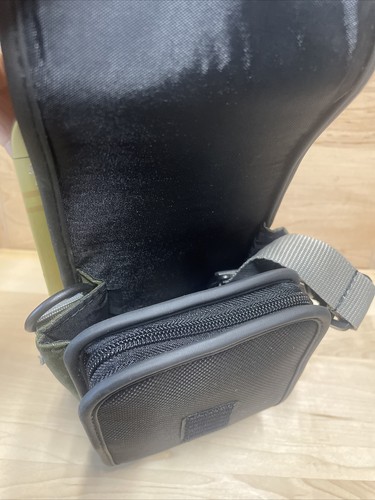 Targus Large Camera Case Fits Most Digital, APS & Standard Cameras NWT - Picture 7 of 7