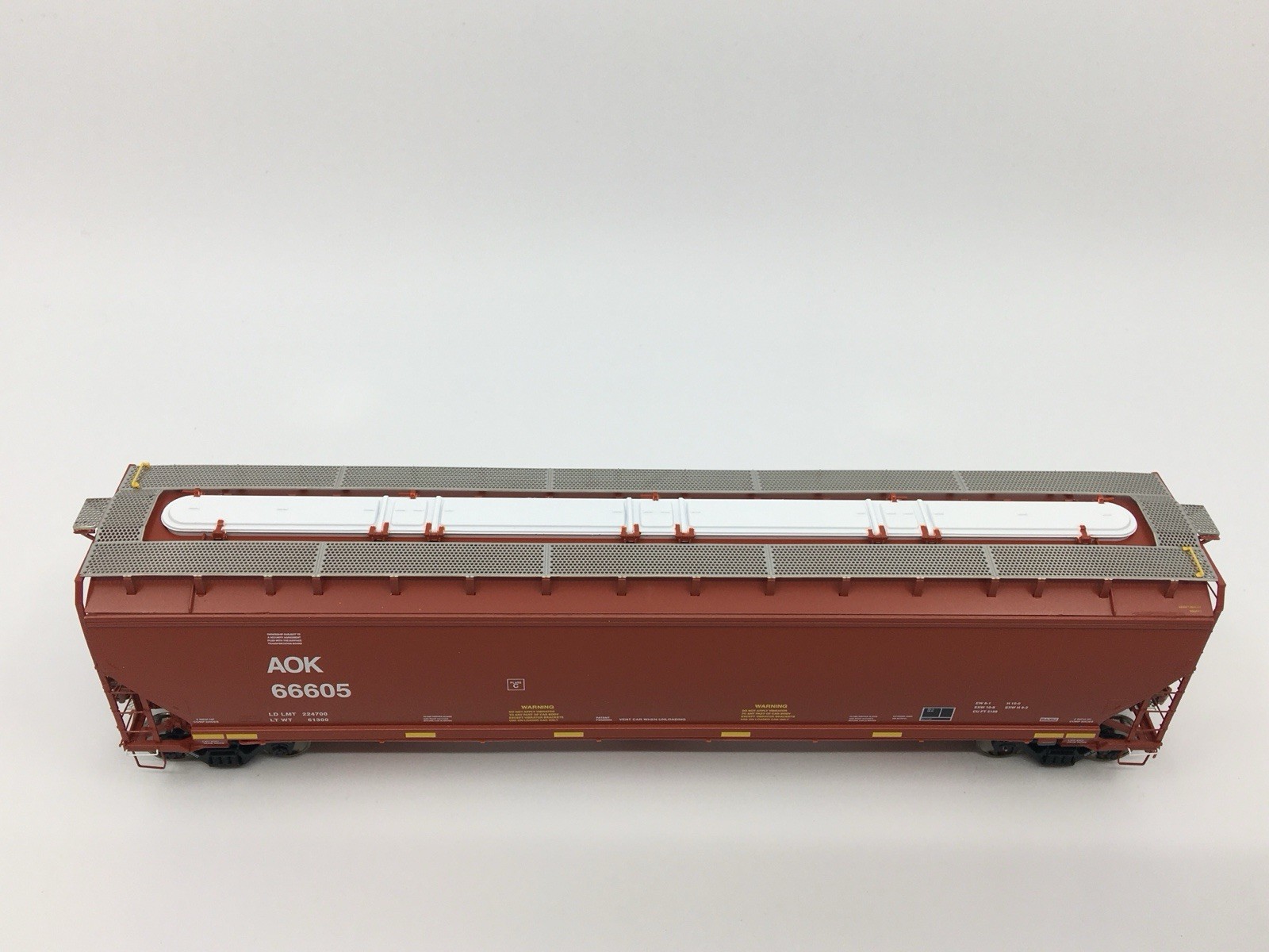 HO ScaleTrains AOK Greenbrier (Gunderson) 5188 cf Covered Hopper #66605