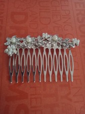 VINTAGE HAIR COMB SILVER TONE FAUX PEARL AND RHINESTONE 3"L x 2"H EXCELLENT