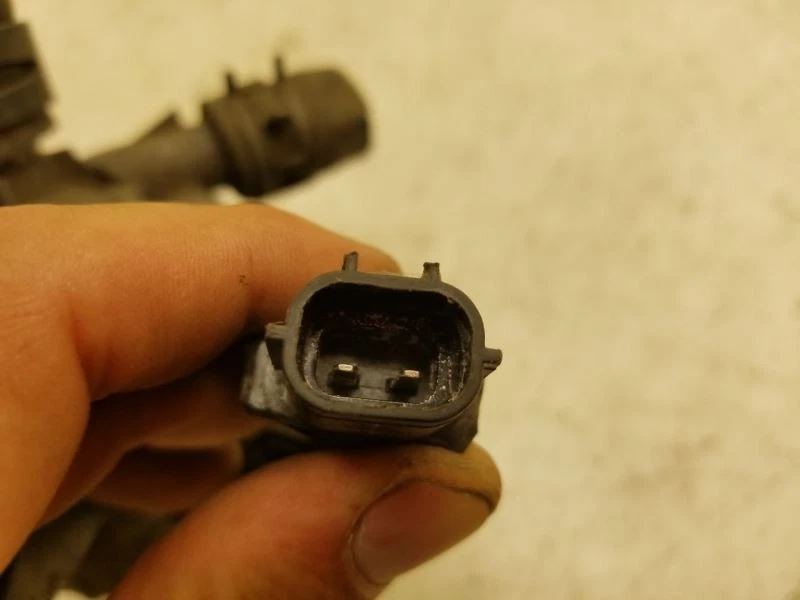 01-05 TOYOTA PRIUS 1,5 L TRACCIÓN DELANTERA EN BOMBA DE REFRIGERANTE DEL MOTOR Foto 4 de 4