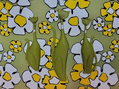 Sexton Cat Magnets - Green w/ Silver Collar - Atomic MCM Retro