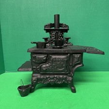 Vintage Cast Iron Cracker Barrel Stove Salesman Sample Toy