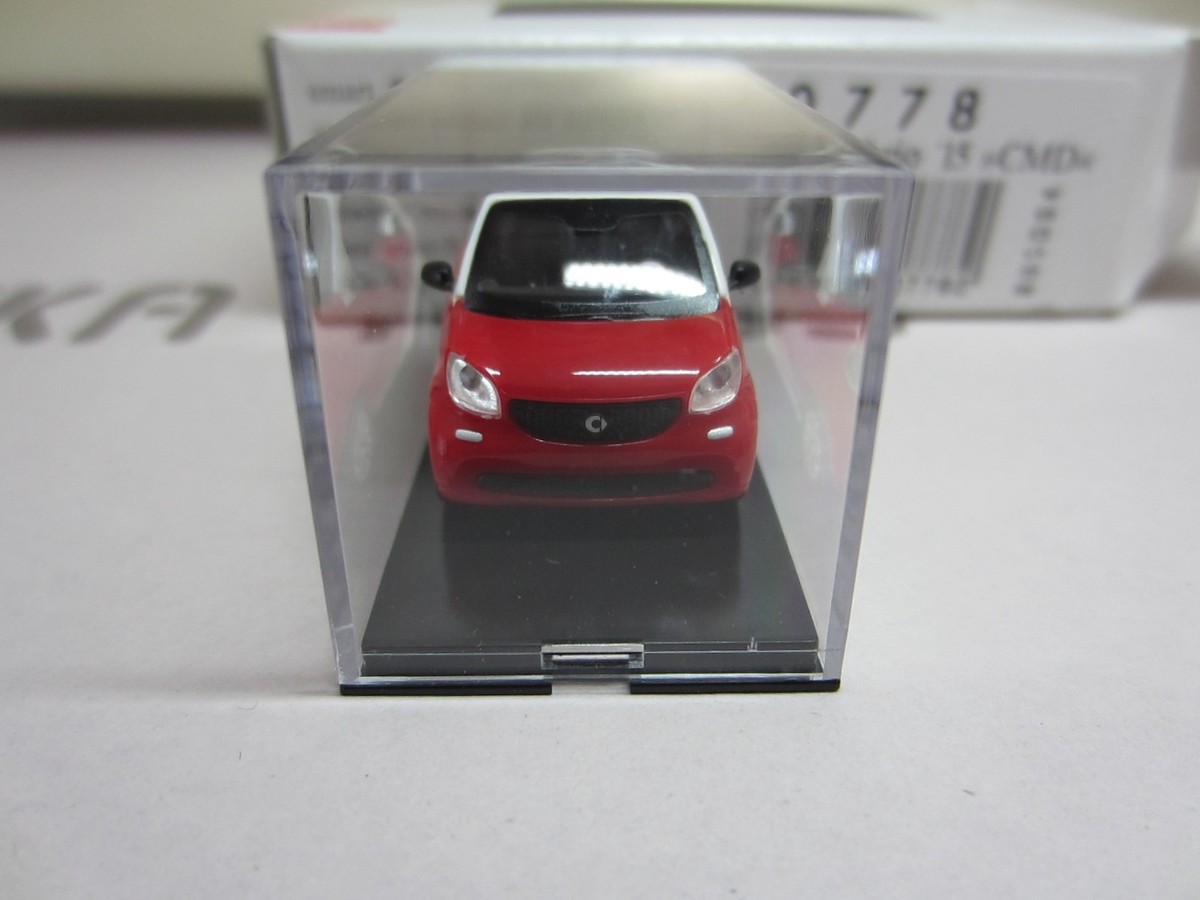 BUSCH 50778 SMART FORTWO CABRIO 2015 in RED - model is PLASTIC