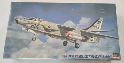 Hasegawa Model Kit K148 1:72, EKA-3B Skywarrior 'VAQ-133 Wizards' Factory Sealed