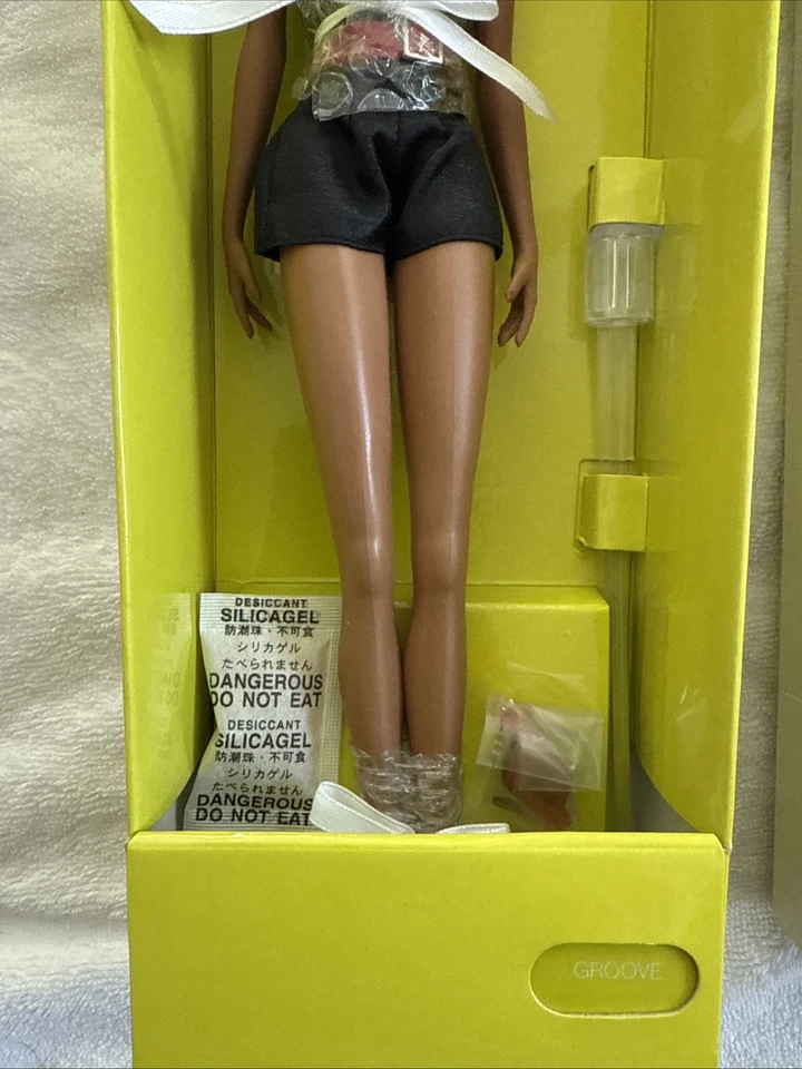 Muñeca Integrity Toys Ediciones Básicas ITBE Moda Ranura Rara ~ Como Nueva En Caja 💋 Foto 4 de 4