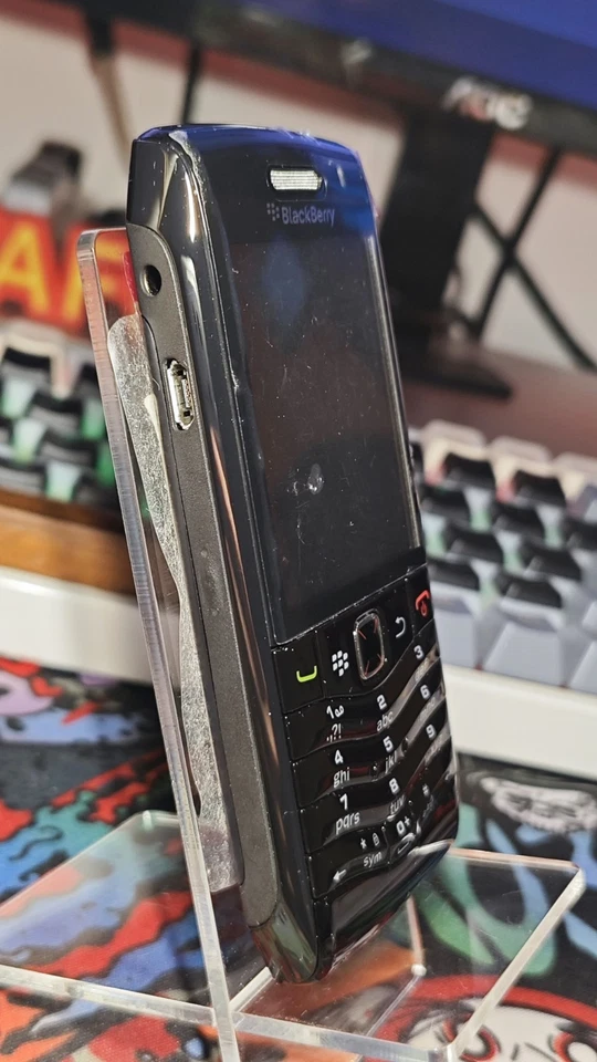 BlackBerry 9105 Pearl Black Mai Usato - Immagine 4 di 4