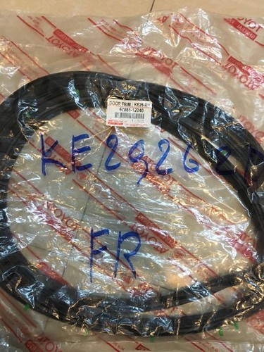 FOR TOYOTA COROLA KE26,KE20 2DOOR COUPE WEATHERSTRIP RUBBER SEAL PAIR LEFT RIGHT - Picture 10 of 11