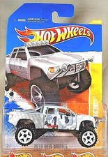 2010 Hot Wheels #27 New Models 27/44 SANDBLASTER White Variant w/White ORUT5 Sp
