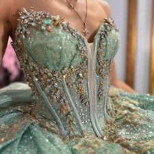 Princess Green Quinceanera Dresses Sweetheart Beading Bow Glitters Ball Gowns