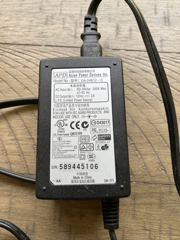 APD ASIAN POWER DEVICES DA-24B12-C AC Charger