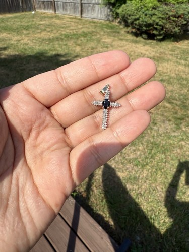 10k Yellow Gold 1 ctw Blue Sapphire & Diamond Cross Pendant. - Picture 15 of 17