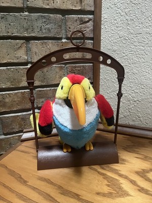 Talking Toucan by Playmaker Toys, Repeats what you say and flaps wings, Working!