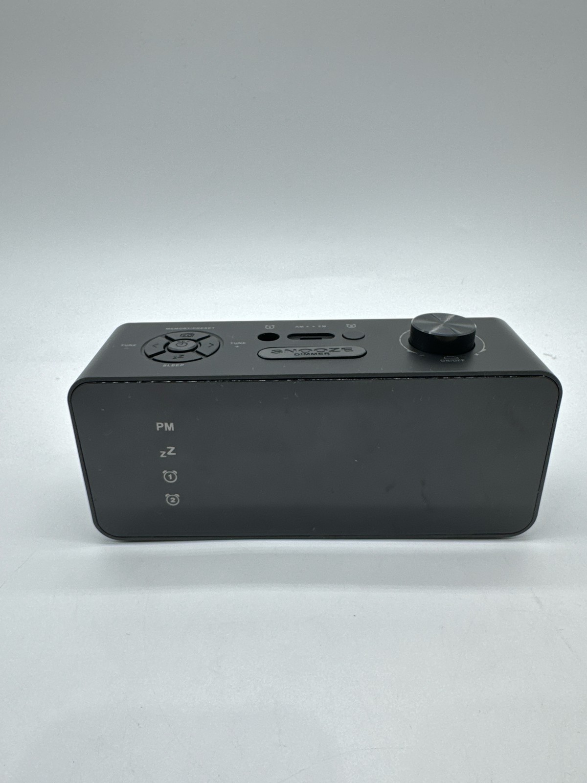 Insignia Digital AM/FM Clock Radio Alarm Clock Large Display Dual Alarm