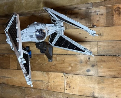 DISPLAY MY BRICKS Wall Mount For Lego UCS Star Wars - TIE Interceptor 75382