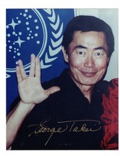 STAR TREK Autograph GEORGE TAKEI Signed 8X10 Photo GIVING VULCAN GREETING w/ COA