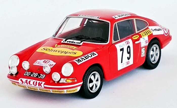 Porsche 911 Trofeu DSn114 cadeau idéal pour passionné de voiture miniature 1/43
