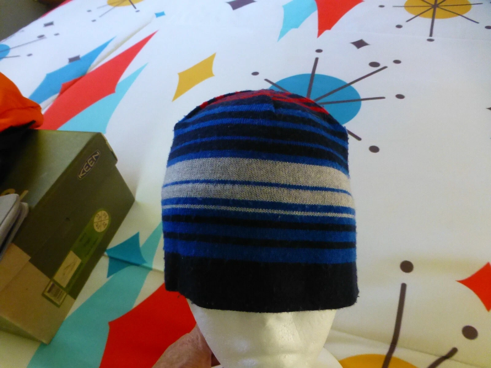 smartwool merino wool blend logo beanie with tassel 