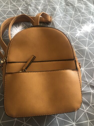 New Look Brown Leather-Look Zip Backpack Bag - Afbeelding 1 van 4