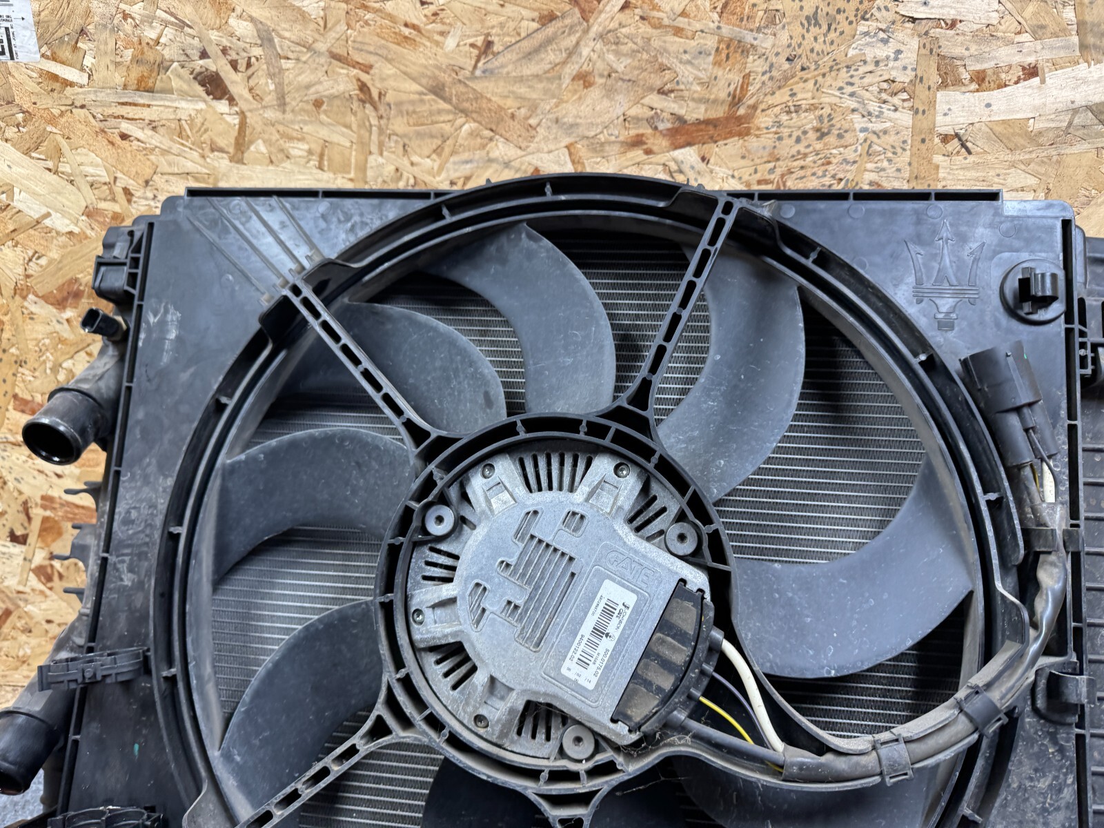 MASERATI GHIBLI M157 14-17 OEM RWD ENGINE RADIATOR COOLING FAN CONDENSER 60K