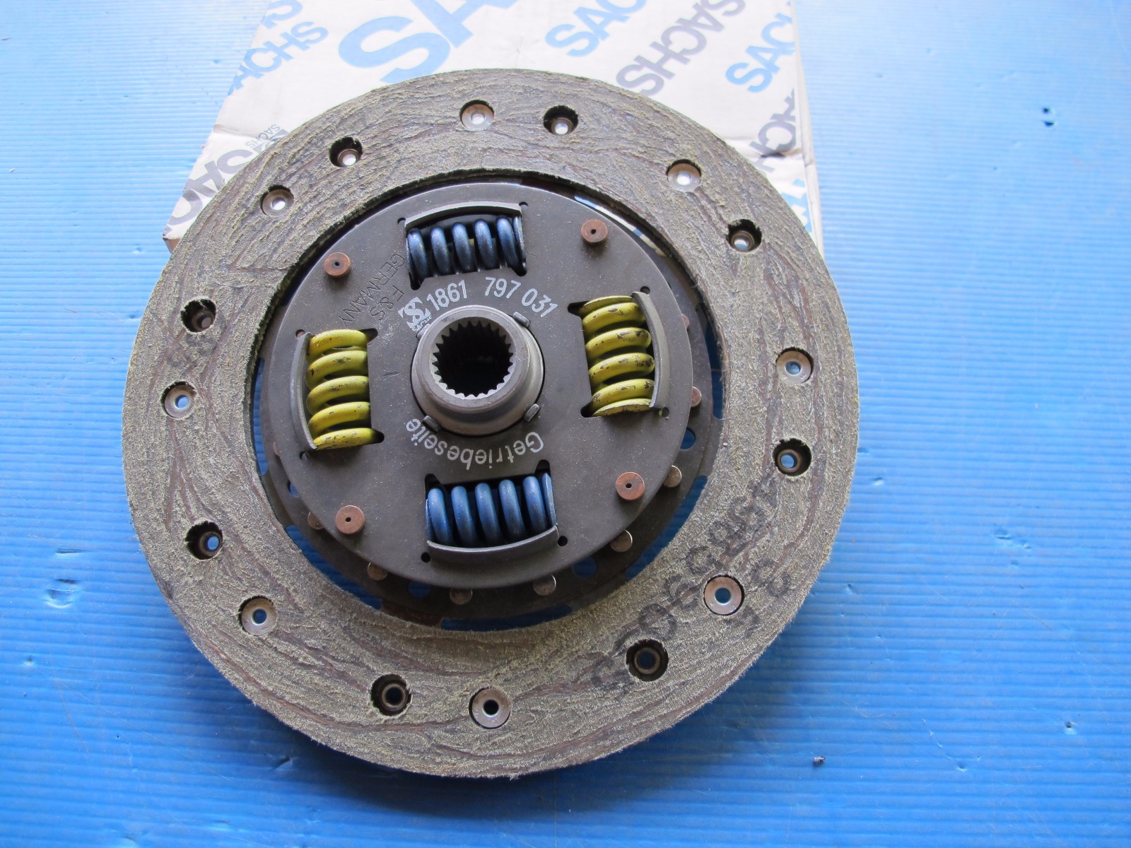 Sachs disque d'embrayage anti patinage pour Opel Kadett D et Ascona C usée