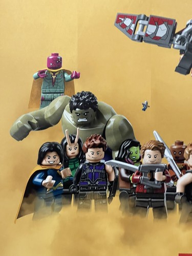 LEGO Marvel-Promo Poster SDCC 2018 Mint First 10 Years Anniversary Avengers MCU - Picture 9 of 13