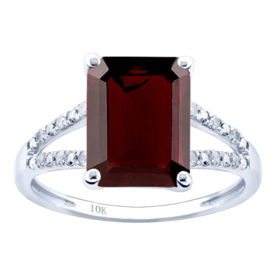 Ring 10 Karat Weißgold Vintage Stil Smaragdschliff Granat und Diamant
